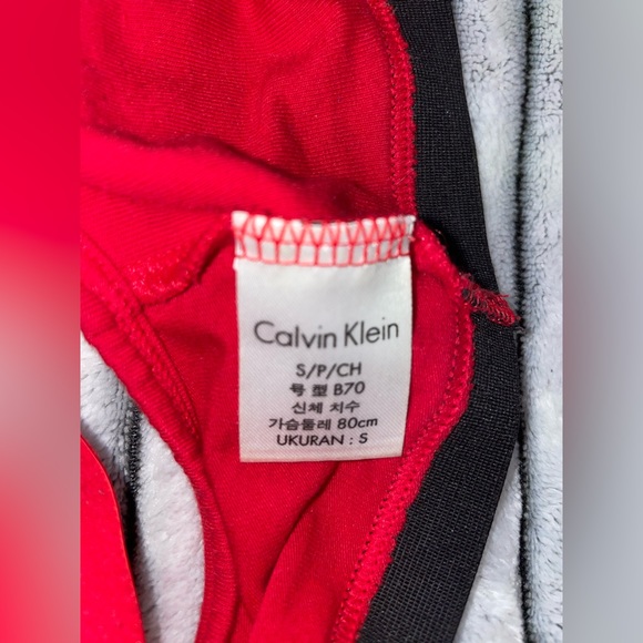 Calvin Klein bra - Picture 3 of 3
